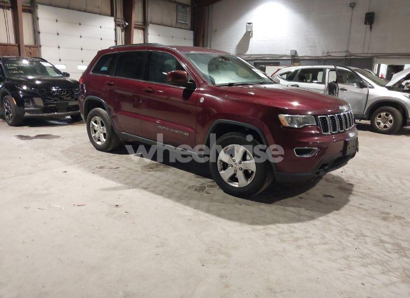 2018 Jeep Grand CHEROKEE LAREDO E 4X4 (VIN 1C4RJFAG9JC359284) main photo