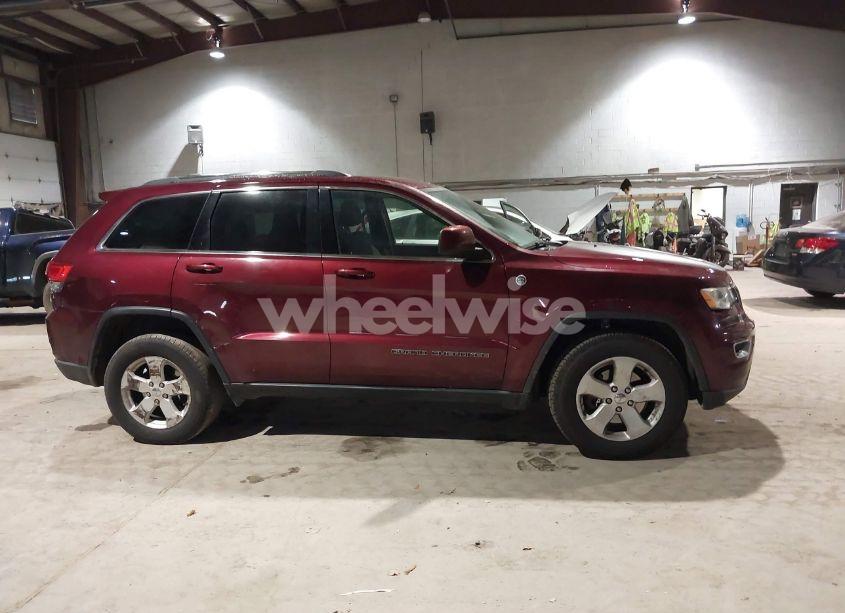 Photo 13 of 2018 Jeep Grand CHEROKEE LAREDO E 4X4 (VIN 1C4RJFAG9JC359284)