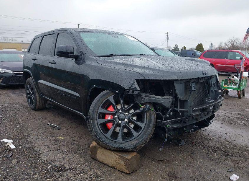 2018 Jeep Grand CHEROKEE ALTITUDE 4X4 (VIN 1C4RJFAG9JC391068) main photo