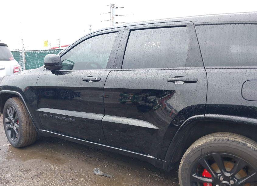 Photo 15 of 2018 Jeep Grand CHEROKEE ALTITUDE 4X4 (VIN 1C4RJFAG9JC391068)