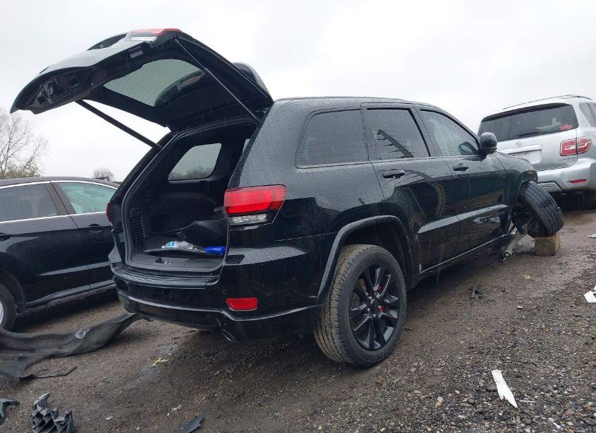 Photo 4 of 2018 Jeep Grand CHEROKEE ALTITUDE 4X4 (VIN 1C4RJFAG9JC391068)