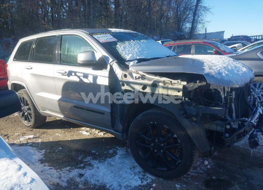 Photo 14 of 2018 Jeep Grand CHEROKEE ALTITUDE 4X4 (VIN 1C4RJFAG9JC492062)