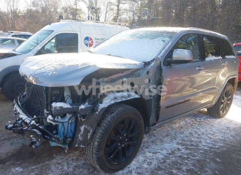 Photo 2 of 2018 Jeep Grand CHEROKEE ALTITUDE 4X4 (VIN 1C4RJFAG9JC492062)