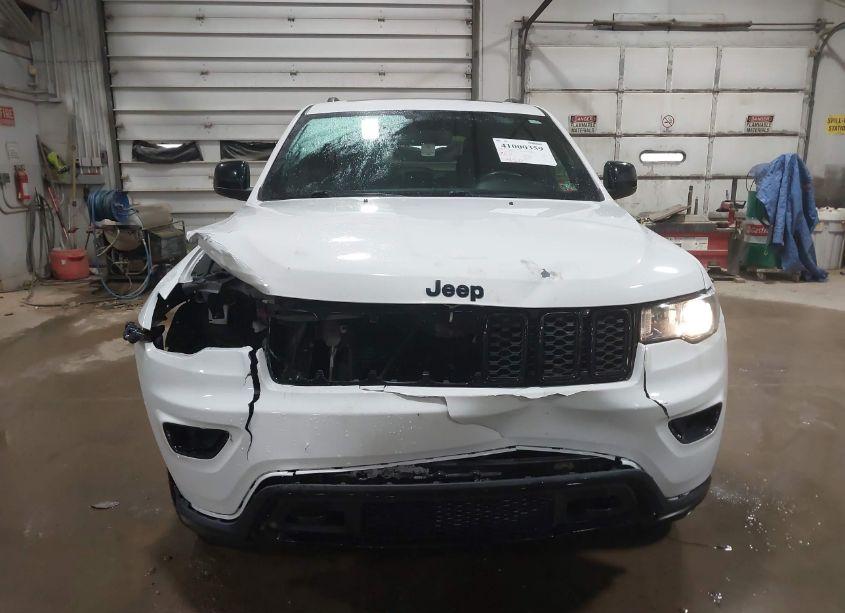 Photo 12 of 2018 Jeep Grand CHEROKEE UPLAND 4X4 (VIN 1C4RJFAG9JC499710)