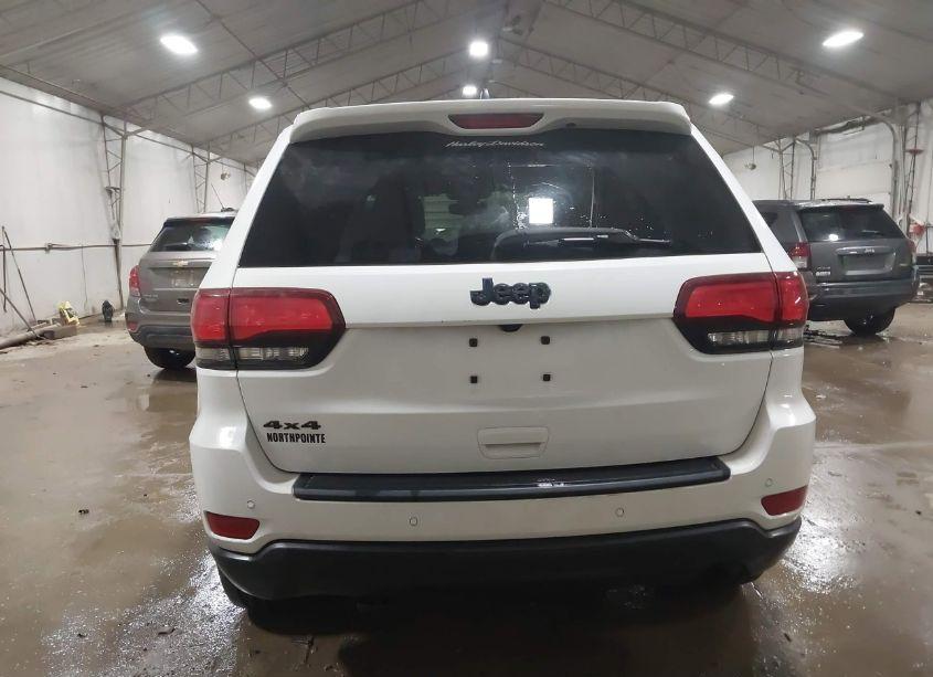 Photo 16 of 2018 Jeep Grand CHEROKEE UPLAND 4X4 (VIN 1C4RJFAG9JC499710)