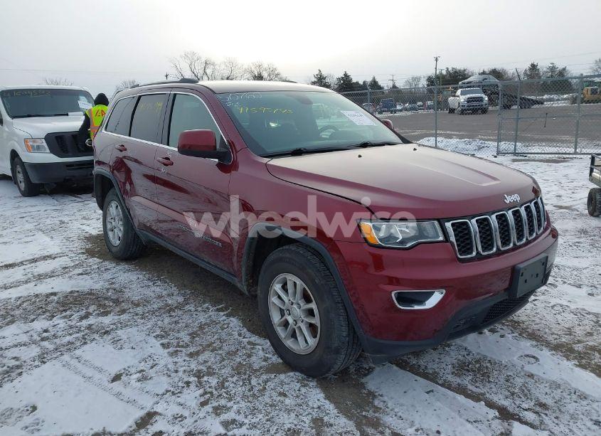 2018 Jeep Grand CHEROKEE LAREDO E 4X4 (VIN 1C4RJFAG9JC504596) main photo