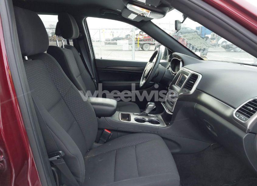 Photo 5 of 2018 Jeep Grand CHEROKEE LAREDO E 4X4 (VIN 1C4RJFAG9JC504596)