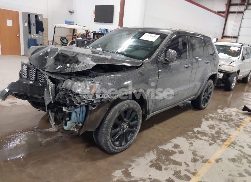 Photo 2 of 2019 Jeep Grand CHEROKEE ALTITUDE 4X4 (VIN 1C4RJFAG9KC554531)