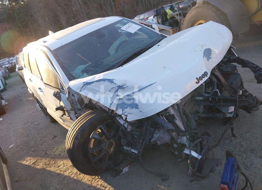 2019 Jeep Grand CHEROKEE ALTITUDE 4X4 (VIN 1C4RJFAG9KC588520) main photo