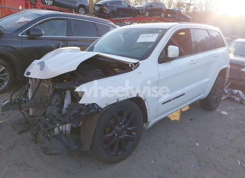 Photo 2 of 2019 Jeep Grand CHEROKEE ALTITUDE 4X4 (VIN 1C4RJFAG9KC588520)