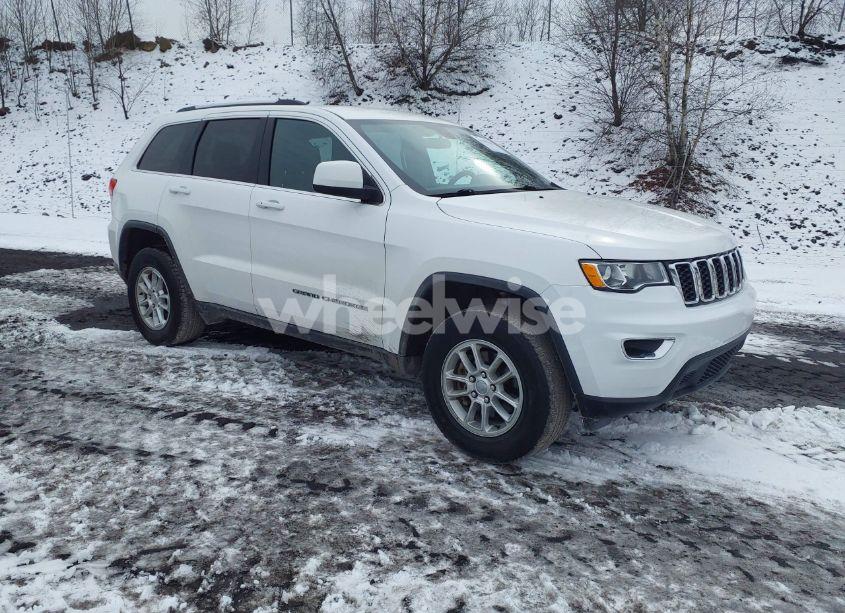 2019 Jeep Grand CHEROKEE LAREDO E 4X4 (VIN 1C4RJFAG9KC591515) main photo