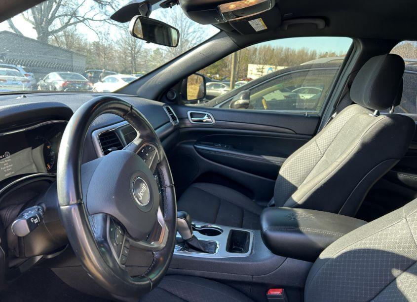 Photo 5 of 2019 Jeep Grand CHEROKEE (VIN 1C4RJFAG9KC635562)