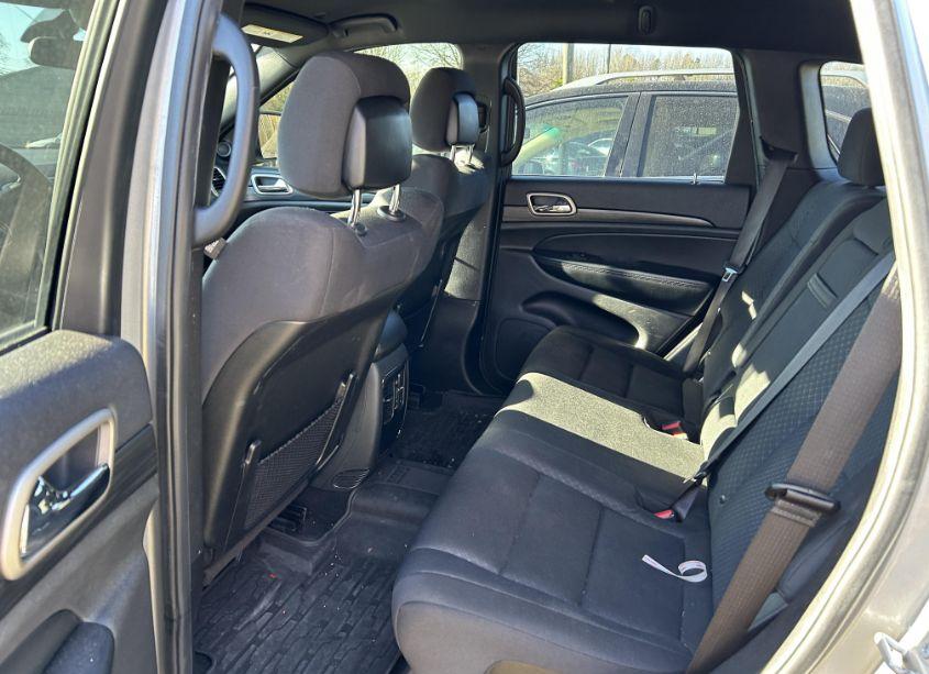 Photo 8 of 2019 Jeep Grand CHEROKEE (VIN 1C4RJFAG9KC635562)