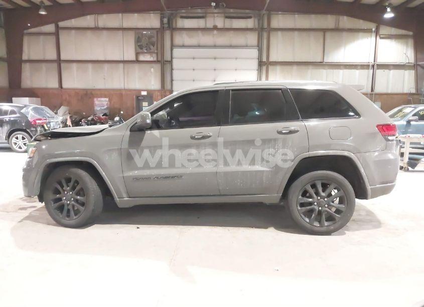 Photo 14 of 2019 Jeep Grand CHEROKEE ALTITUDE 4X4 (VIN 1C4RJFAG9KC667394)