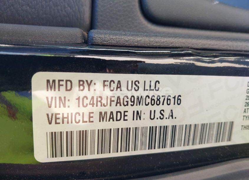 Photo 9 of 2021 Jeep Grand CHEROKEE LAREDO X 4X4 (VIN 1C4RJFAG9MC687616)