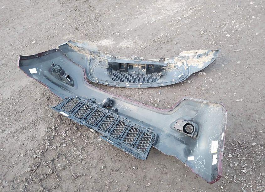 Photo 12 of 2021 Jeep Grand CHEROKEE LAREDO E 4X4 (VIN 1C4RJFAG9MC692251)