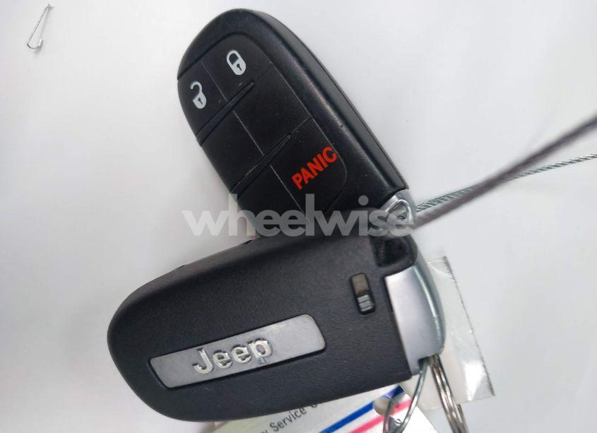 Photo 11 of 2021 Jeep Grand CHEROKEE LAREDO E 4X4 (VIN 1C4RJFAG9MC771869)