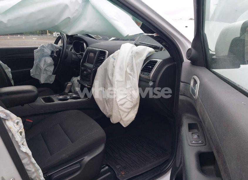 Photo 5 of 2021 Jeep Grand CHEROKEE LAREDO E 4X4 (VIN 1C4RJFAG9MC771869)