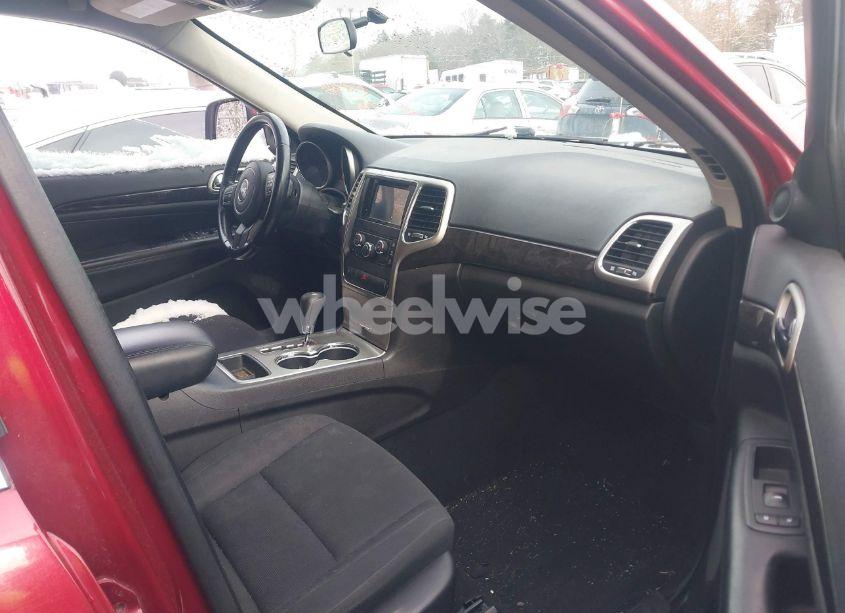 Photo 5 of 2012 Jeep Grand CHEROKEE LAREDO (VIN 1C4RJFAGXCC174678)