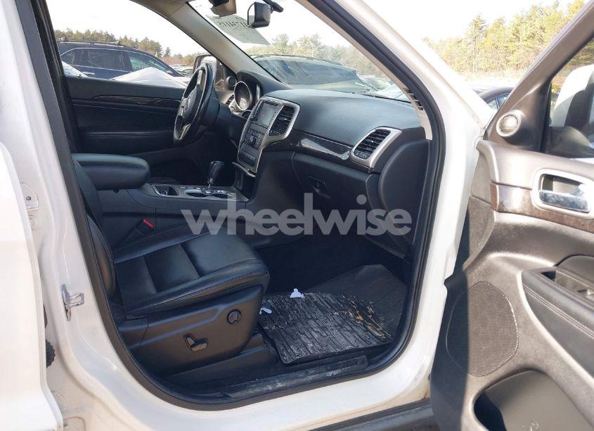 Photo 5 of 2012 Jeep Grand CHEROKEE LAREDO (VIN 1C4RJFAGXCC219599)