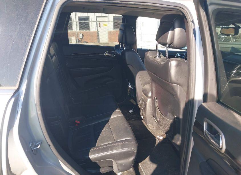 Photo 8 of 2012 Jeep Grand CHEROKEE LAREDO (VIN 1C4RJFAGXCC294271)