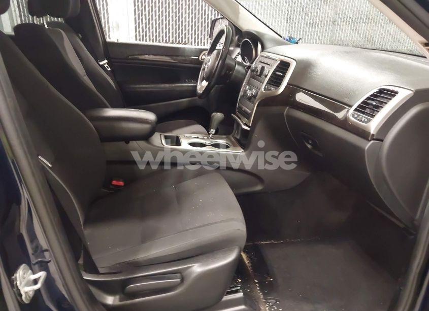 Photo 5 of 2012 Jeep Grand CHEROKEE LAREDO (VIN 1C4RJFAGXCC297428)