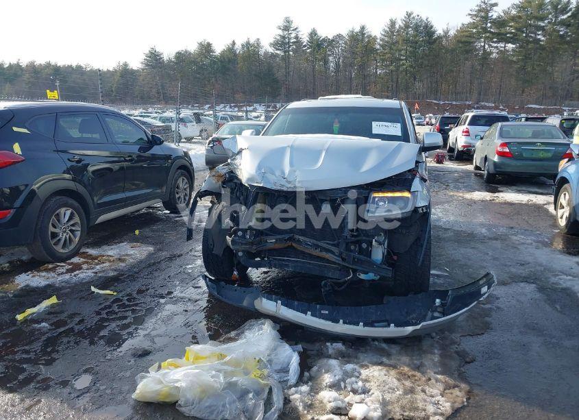 Photo 11 of 2012 Jeep Grand CHEROKEE LAREDO (VIN 1C4RJFAGXCC329486)