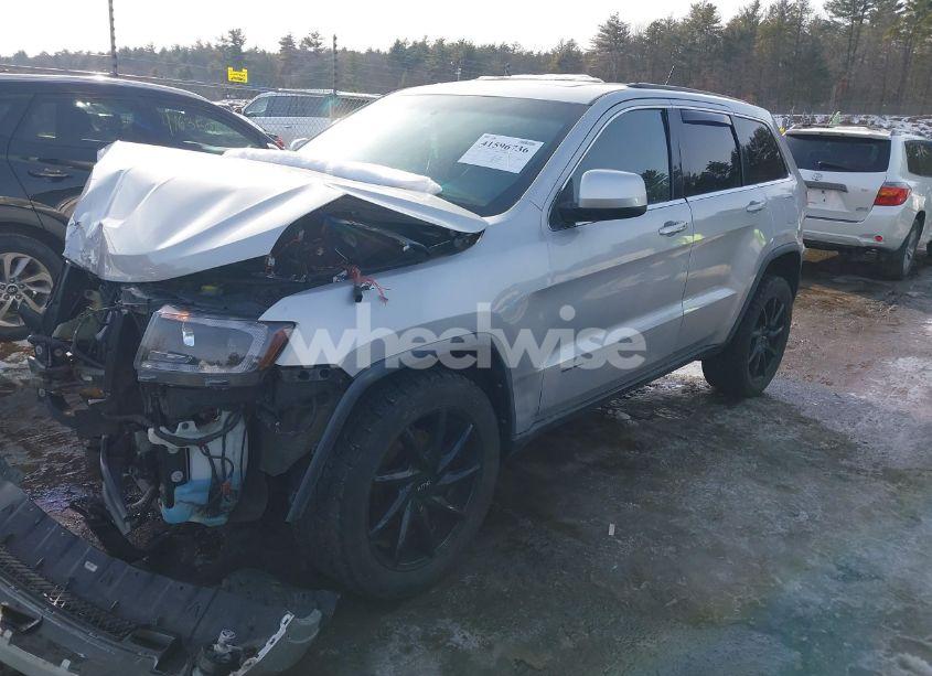 Photo 2 of 2012 Jeep Grand CHEROKEE LAREDO (VIN 1C4RJFAGXCC329486)