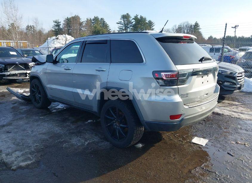 Photo 3 of 2012 Jeep Grand CHEROKEE LAREDO (VIN 1C4RJFAGXCC329486)