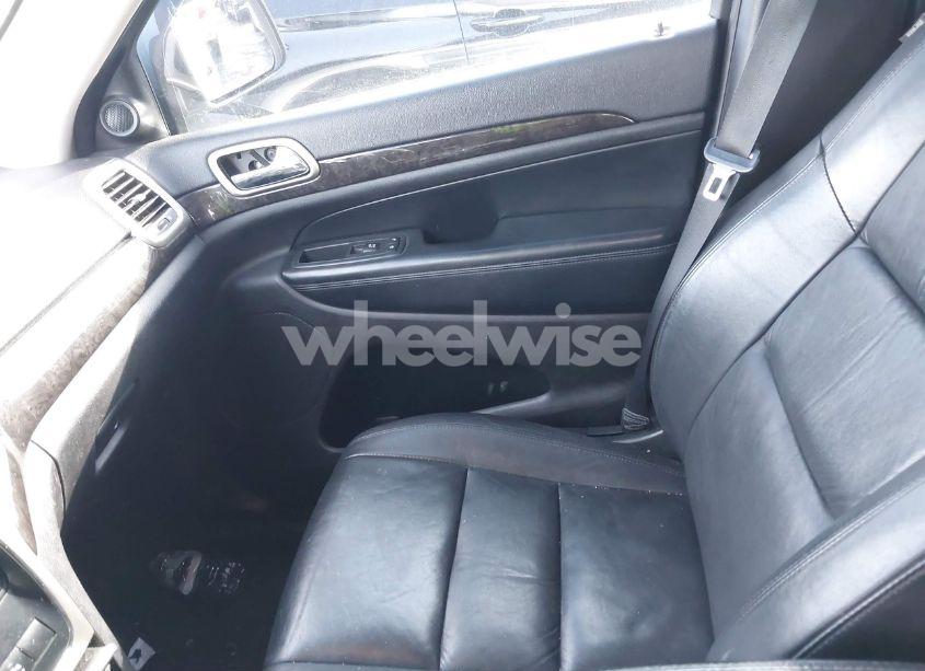 Photo 5 of 2012 Jeep Grand CHEROKEE LAREDO (VIN 1C4RJFAGXCC329486)