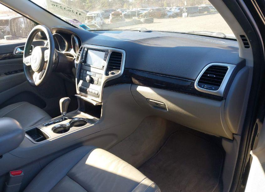 Photo 5 of 2012 Jeep Grand CHEROKEE LAREDO (VIN 1C4RJFAGXCC348006)