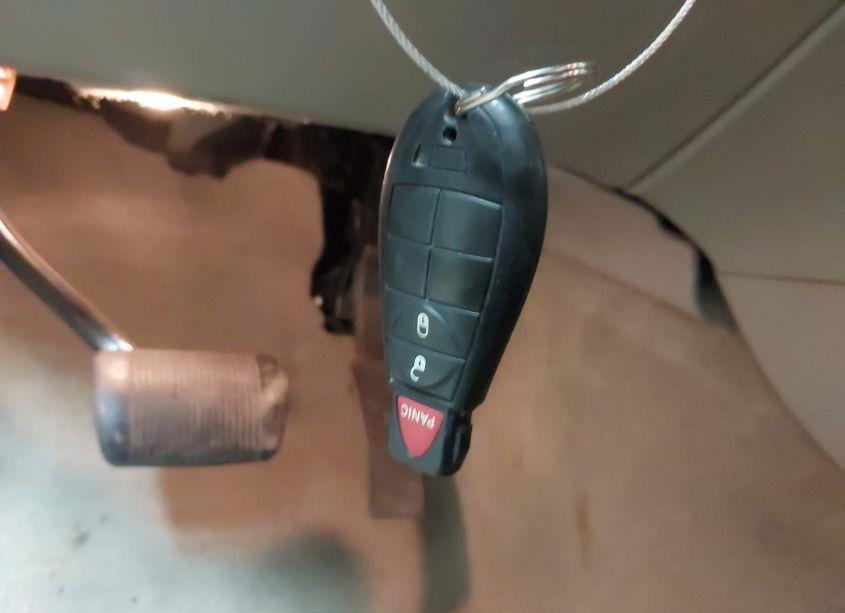 Photo 11 of 2013 Jeep Grand CHEROKEE LAREDO (VIN 1C4RJFAGXDC548725)
