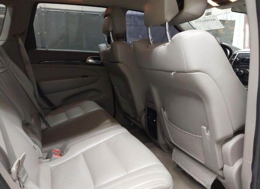 Photo 8 of 2013 Jeep Grand CHEROKEE LAREDO (VIN 1C4RJFAGXDC548725)