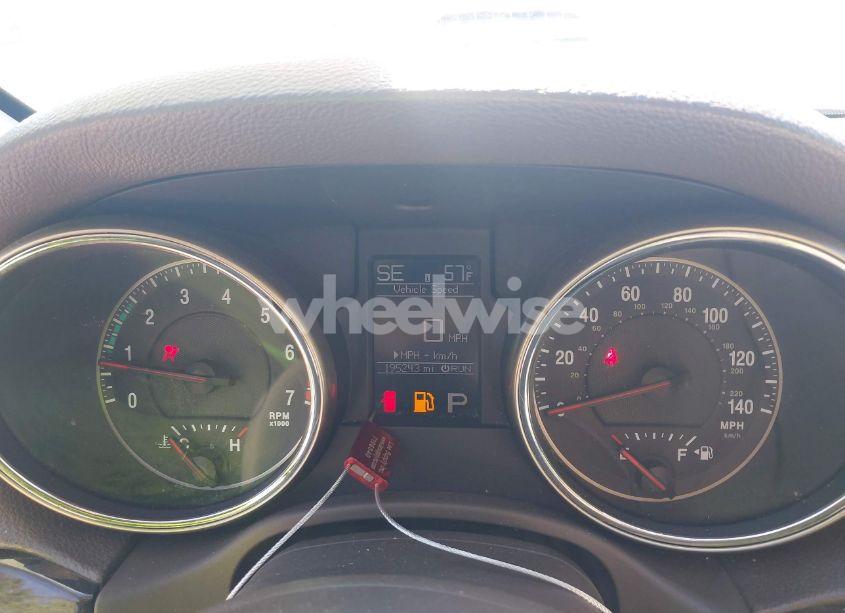 Photo 7 of 2013 Jeep Grand CHEROKEE LAREDO (VIN 1C4RJFAGXDC549440)