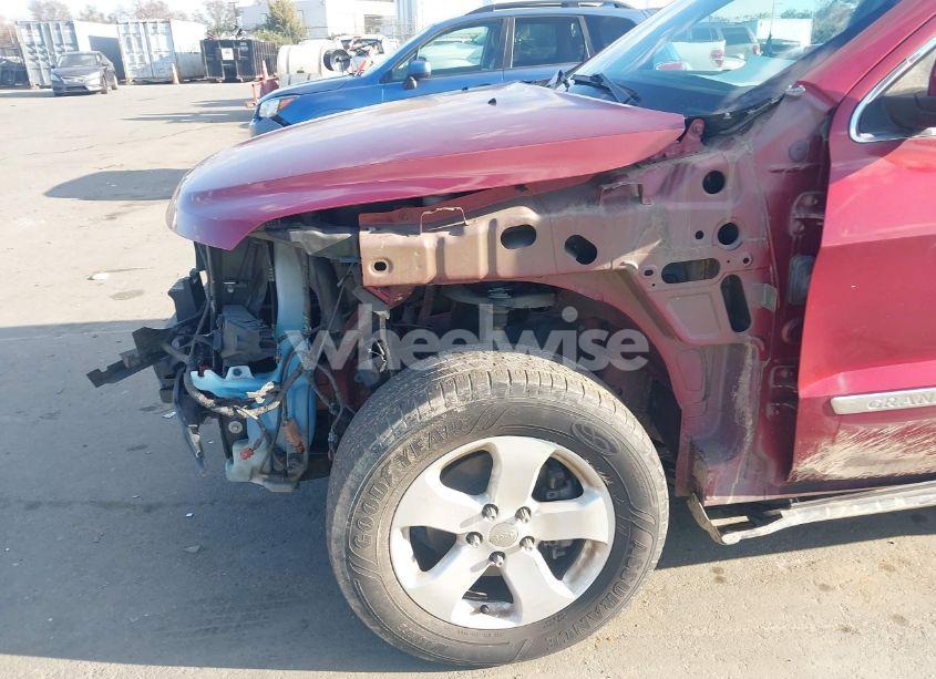 Photo 17 of 2013 Jeep Grand CHEROKEE LAREDO (VIN 1C4RJFAGXDC585970)