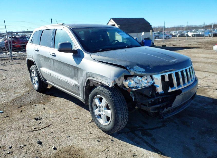 2013 Jeep Grand CHEROKEE LAREDO (VIN 1C4RJFAGXDC586066) main photo