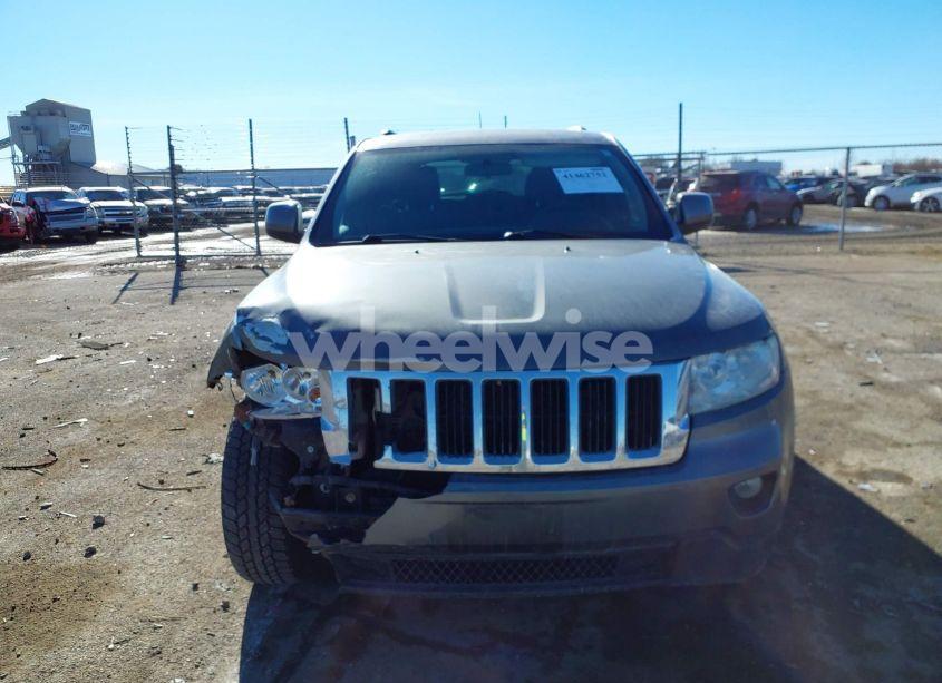Photo 13 of 2013 Jeep Grand CHEROKEE LAREDO (VIN 1C4RJFAGXDC586066)