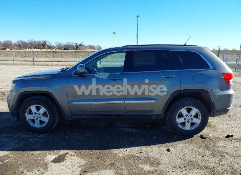 Photo 15 of 2013 Jeep Grand CHEROKEE LAREDO (VIN 1C4RJFAGXDC586066)