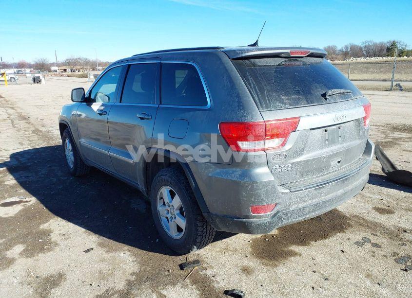 Photo 3 of 2013 Jeep Grand CHEROKEE LAREDO (VIN 1C4RJFAGXDC586066)