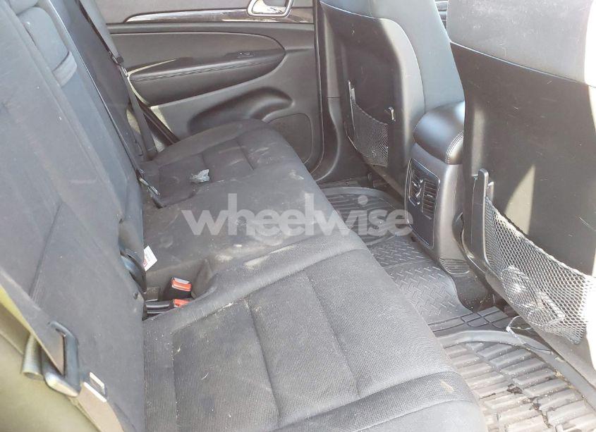 Photo 8 of 2013 Jeep Grand CHEROKEE LAREDO (VIN 1C4RJFAGXDC586066)