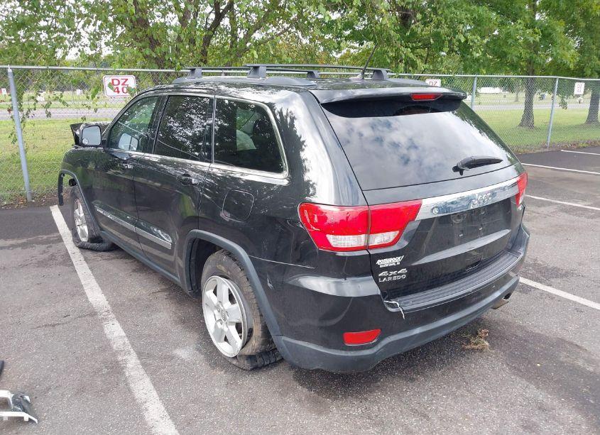 Photo 3 of 2013 Jeep Grand CHEROKEE LAREDO (VIN 1C4RJFAGXDC634679)