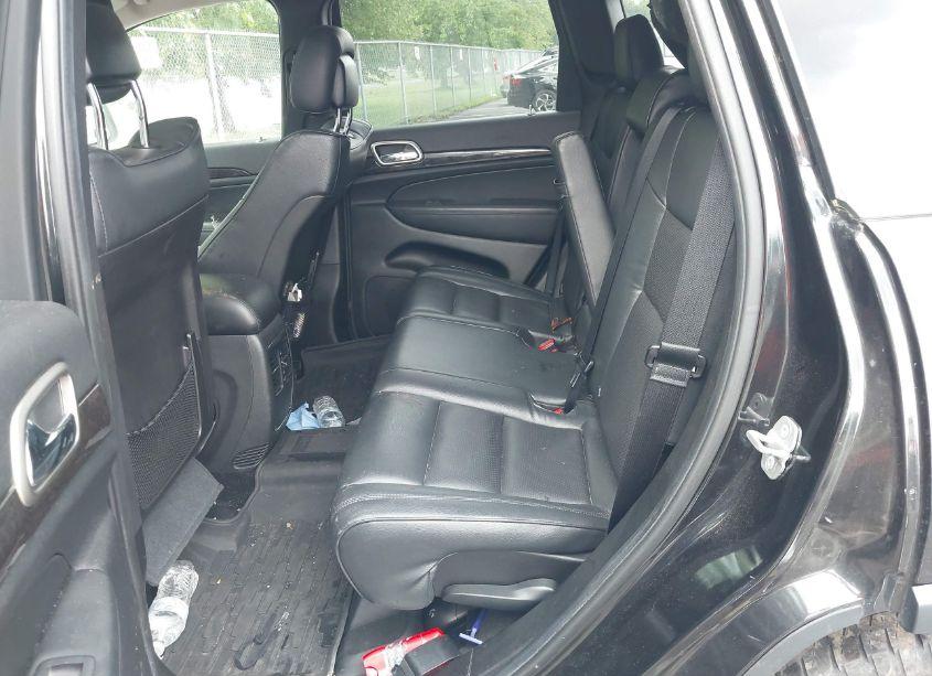 Photo 8 of 2013 Jeep Grand CHEROKEE LAREDO (VIN 1C4RJFAGXDC634679)