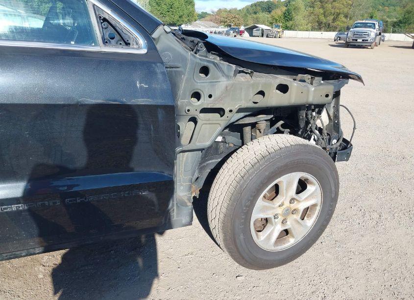 Photo 18 of 2014 Jeep Grand CHEROKEE LAREDO (VIN 1C4RJFAGXEC129016)