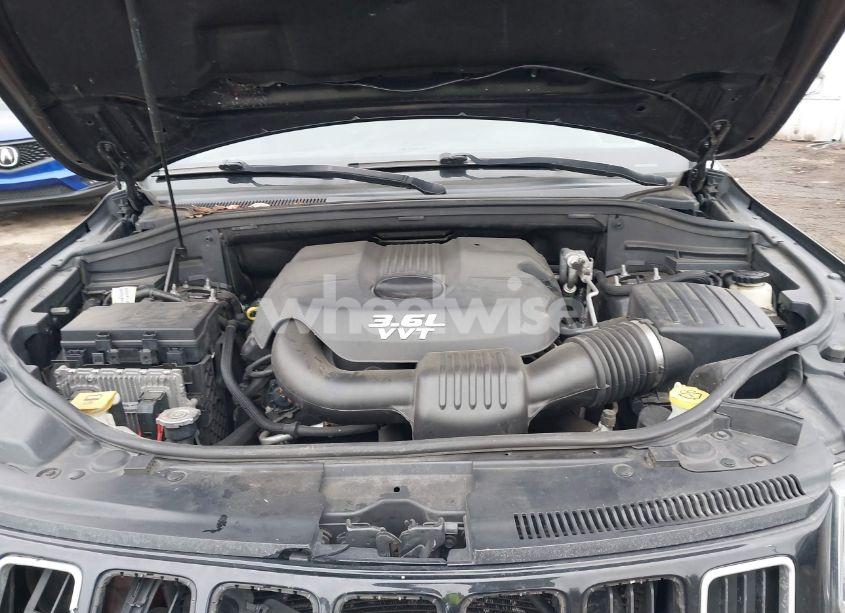 Photo 10 of 2014 Jeep Grand CHEROKEE LAREDO (VIN 1C4RJFAGXEC133325)