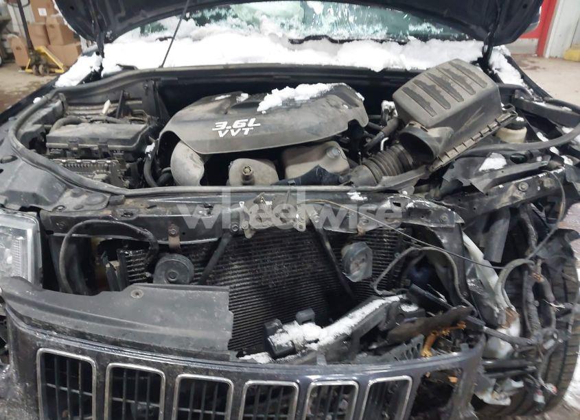 Photo 10 of 2014 Jeep Grand CHEROKEE LAREDO (VIN 1C4RJFAGXEC144115)