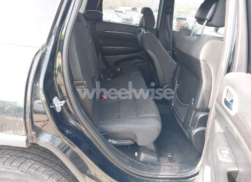 Photo 8 of 2014 Jeep Grand CHEROKEE LAREDO (VIN 1C4RJFAGXEC156068)