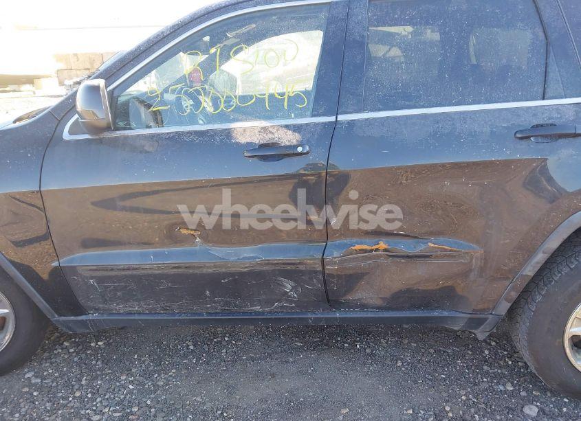 Photo 6 of 2014 Jeep Grand CHEROKEE LAREDO (VIN 1C4RJFAGXEC231920)