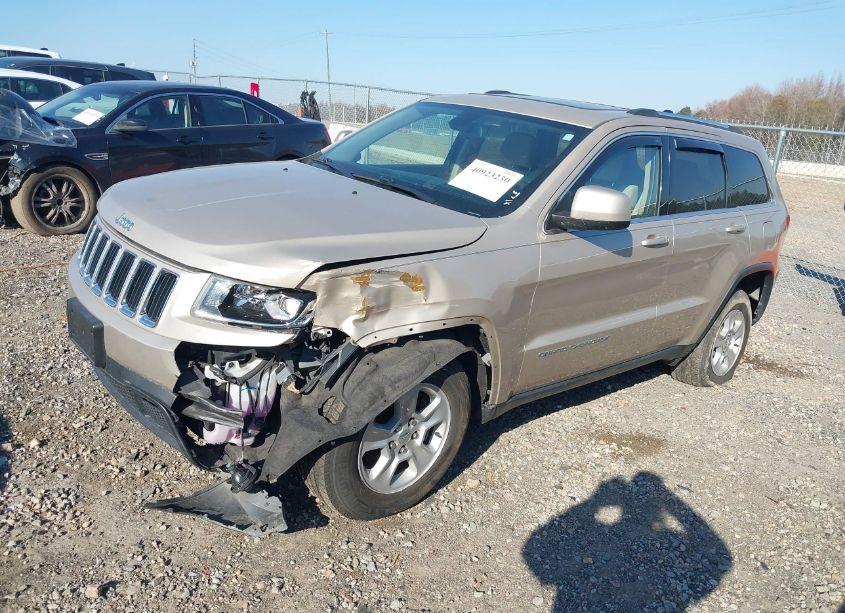 Photo 2 of 2014 Jeep Grand CHEROKEE LAREDO (VIN 1C4RJFAGXEC233036)