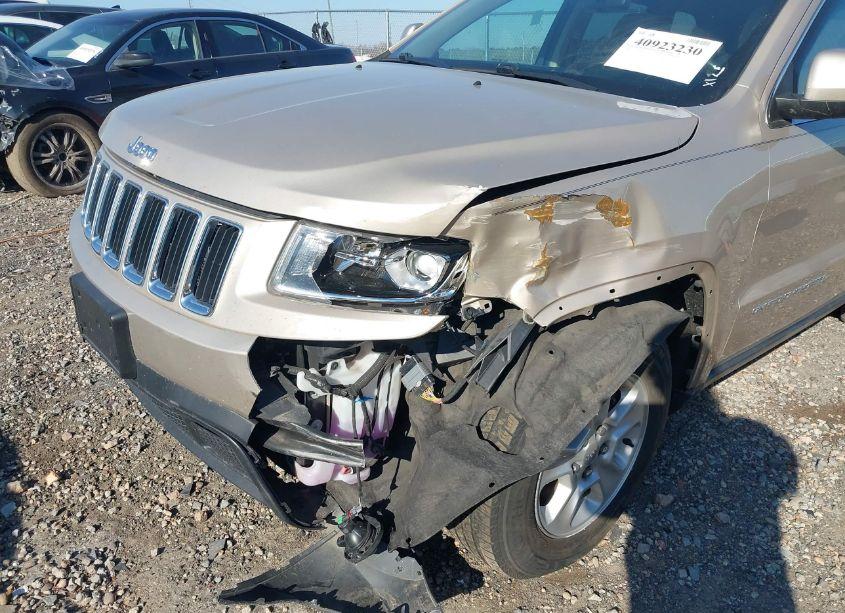 Photo 6 of 2014 Jeep Grand CHEROKEE LAREDO (VIN 1C4RJFAGXEC233036)