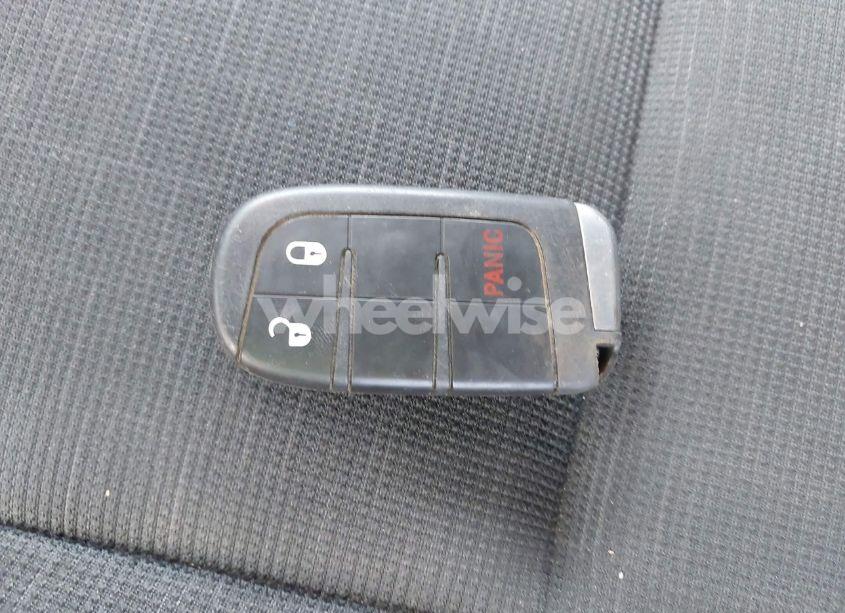 Photo 11 of 2014 Jeep Grand CHEROKEE LAREDO (VIN 1C4RJFAGXEC407624)